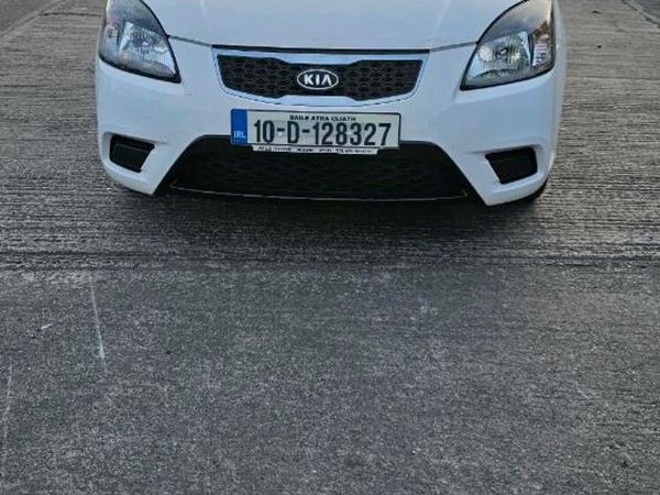 Kia Rio Hatchback, Diesel, 2010, White