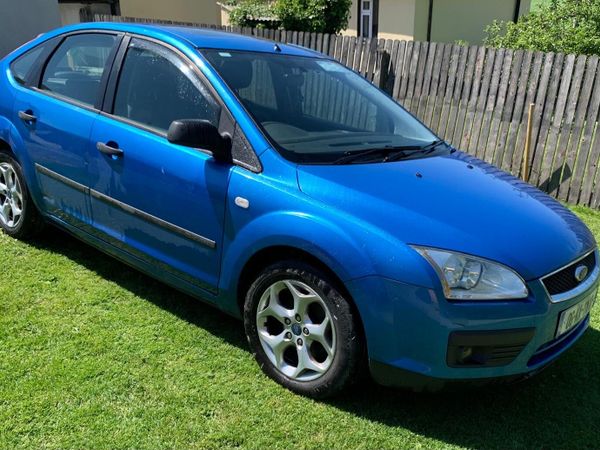 Ford Focus Hatchback, Petrol, 2006, Blue