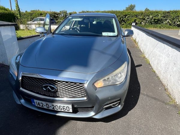 Infiniti Q50 Saloon, Diesel, 2014, Blue
