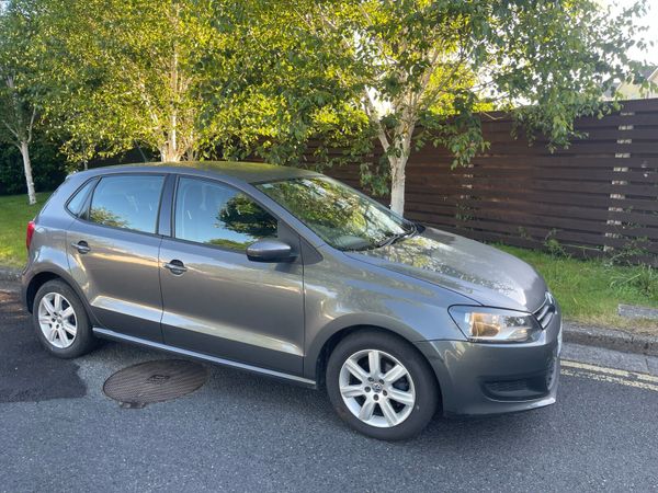 Volkswagen Polo Hatchback, Diesel, 2010, Grey