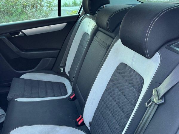 Volkswagen Passat Saloon, Diesel, 2014, Grey
