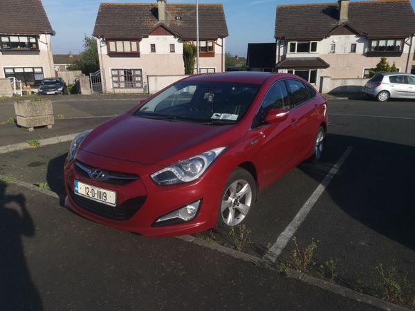 Hyundai i40 Saloon, Diesel, 2012, Red