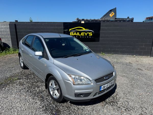 Ford Focus Hatchback, Petrol, 2008, Silver