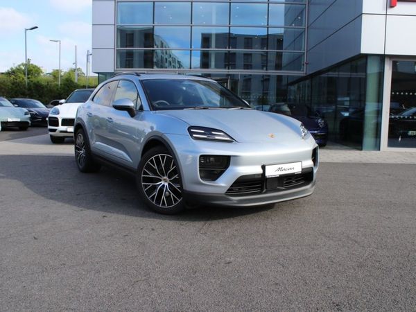 Porsche Macan SUV, Electric, 2025, Silver