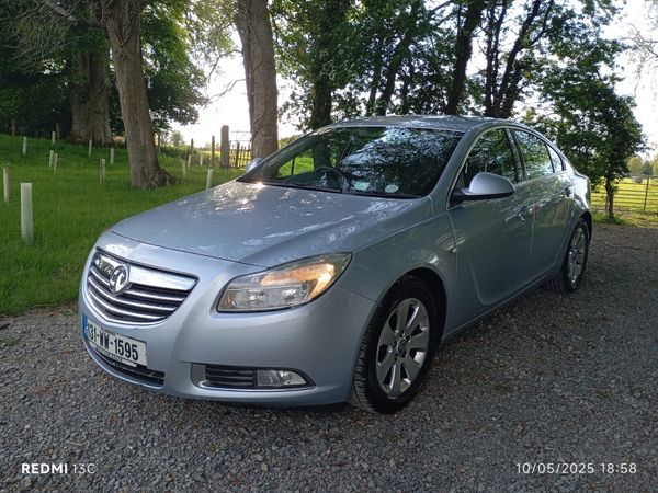 Vauxhall Insignia Hatchback, Diesel, 2013, Silver