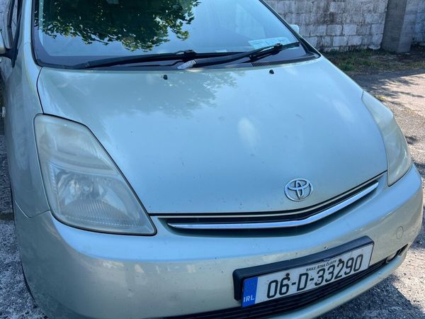 Toyota Prius Hatchback, Petrol Hybrid, 2006, Green