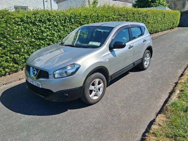 Nissan Qashqai Hatchback, Diesel, 2010, Silver