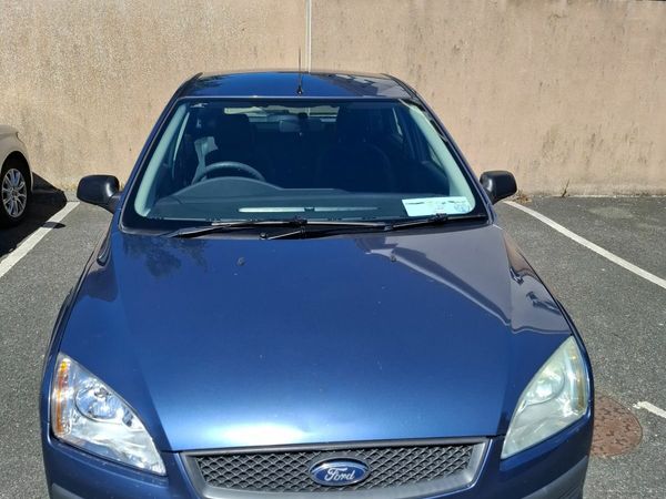 Ford Focus Hatchback, Petrol, 2006, Blue