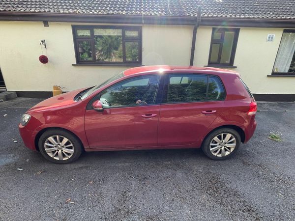 Volkswagen Golf Hatchback, Petrol, 2011, Red