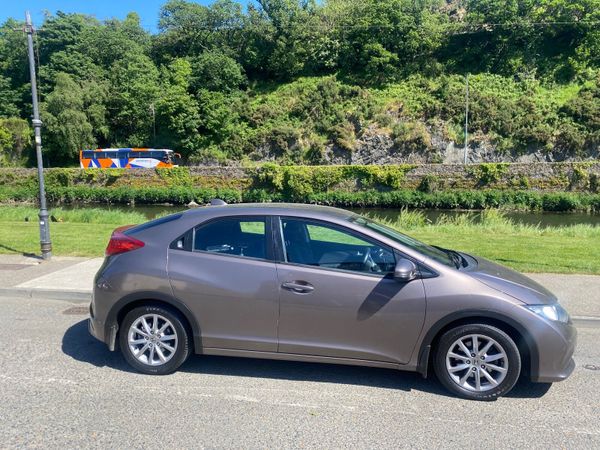 Honda Civic Hatchback, Diesel, 2015, Beige