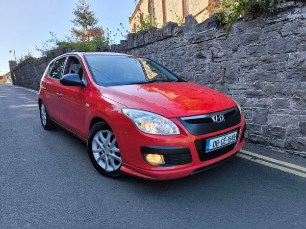 Hyundai i30 Hatchback, Petrol, 2008, Red