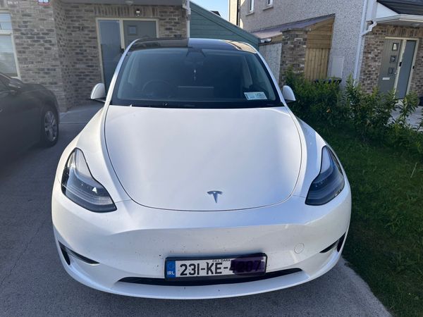 Tesla Model Y MPV, Electric, 2023, White