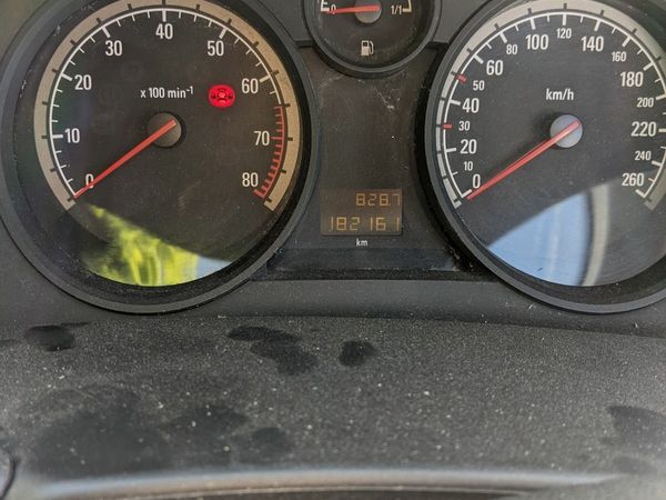 Opel Astra Hatchback, Petrol, 2005, Silver