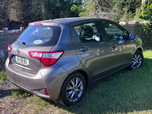 Toyota Yaris MPV, Petrol, 2019, Grey