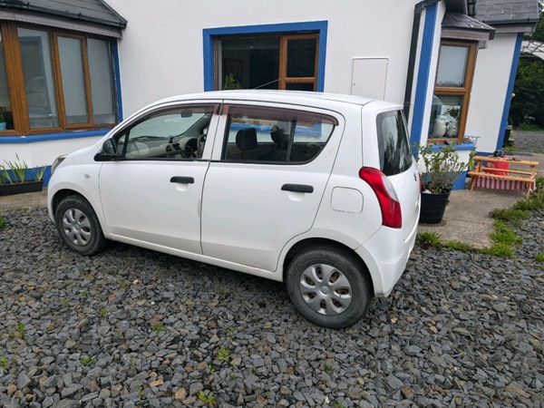 Suzuki Alto Hatchback, Petrol, 2012, White