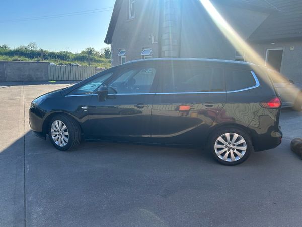 Vauxhall Zafira MPV, Diesel, 2015, Black