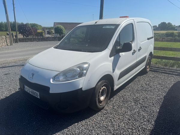 Peugeot Partner MPV, Diesel, 2012, White