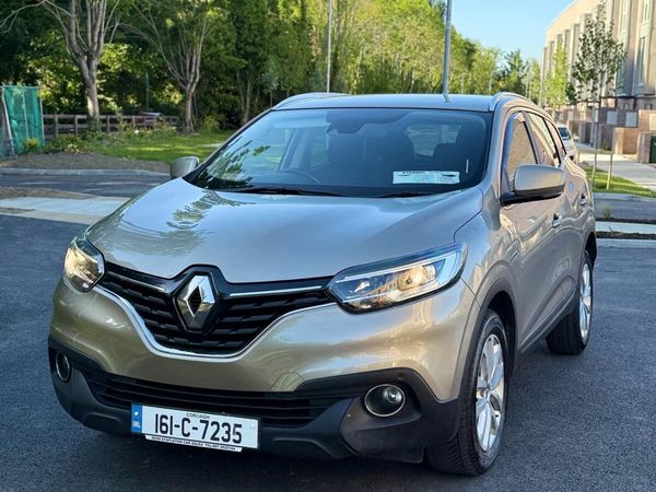 Renault Kadjar SUV, Diesel, 2016, Gold