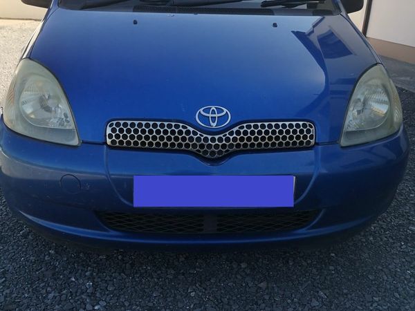 Toyota Yaris Hatchback, Petrol, 2001, Blue