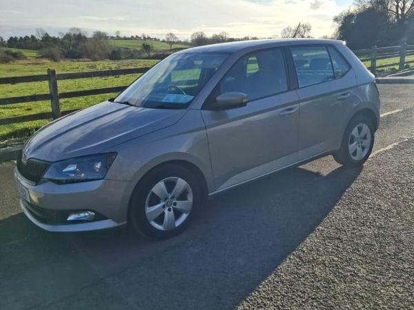 Skoda Fabia Hatchback, Petrol, 2016, Beige