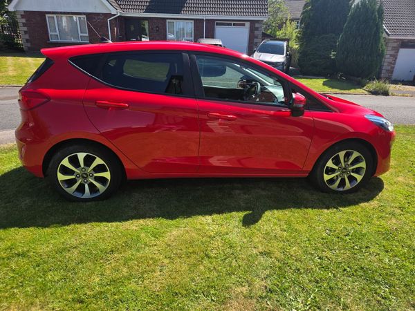 Ford Fiesta Hatchback, Petrol, 2021, Red