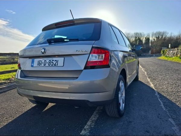 Skoda Fabia Hatchback, Petrol, 2016, Beige