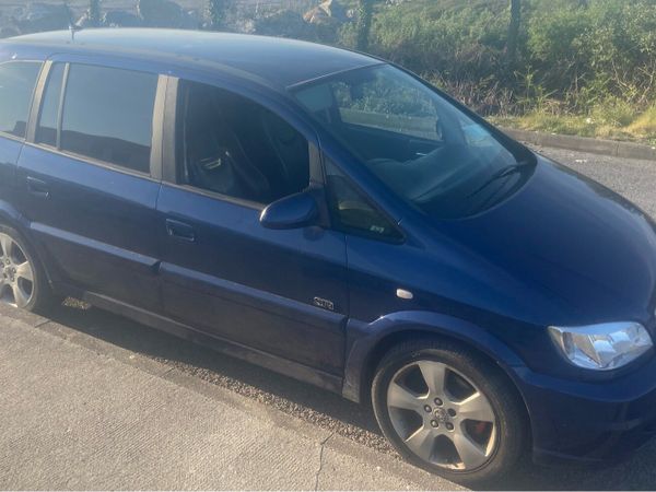 Vauxhall Zafira MPV, Petrol, 2005, Blue
