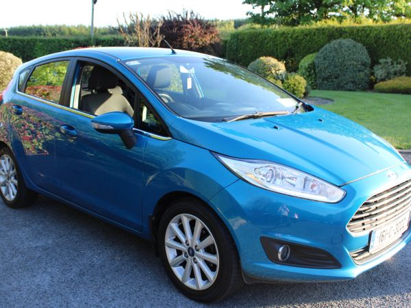 Ford Fiesta Hatchback, Petrol, 2016, Blue