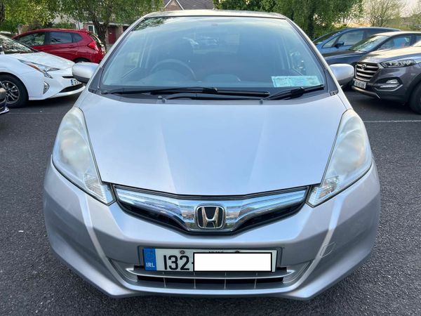 Honda Fit Hatchback, Petrol Hybrid, 2013, Silver