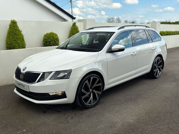 Skoda Octavia Estate, Diesel, 2017, White