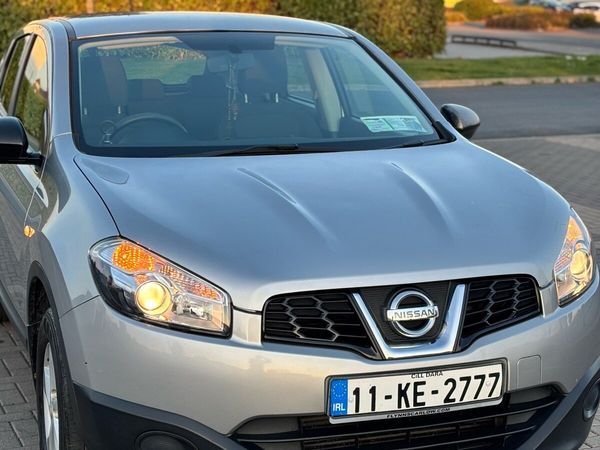 Nissan Qashqai Hatchback, Diesel, 2011, Silver