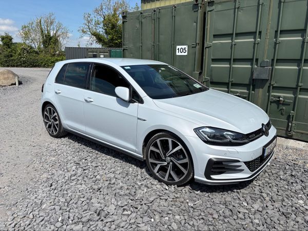 Volkswagen Golf Hatchback, Diesel, 2017, Silver