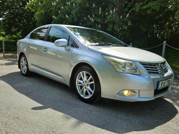 Toyota Avensis Saloon, Petrol, 2010, Silver