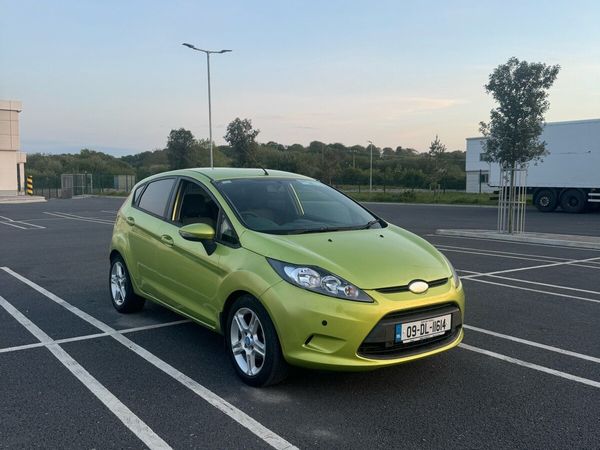 Ford Fiesta Hatchback, Diesel, 2009, Green