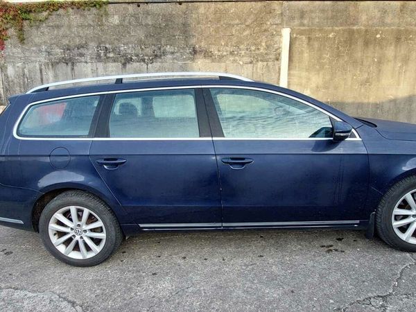 Volkswagen Passat Estate, Diesel, 2011, Blue