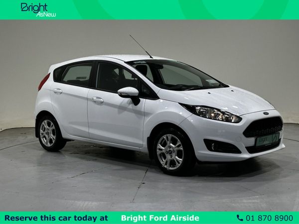 Ford Fiesta Hatchback, Petrol, 2017, White