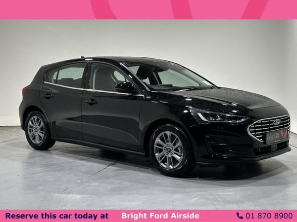 Ford Focus Hatchback, Petrol Hybrid, 2025, Black