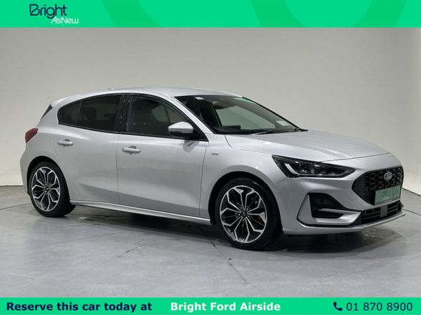 Ford Focus Hatchback, Petrol Hybrid, 2023, Grey