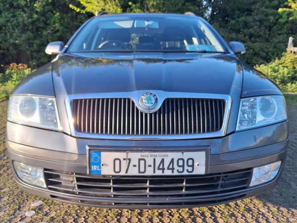Skoda Octavia Estate/Jeep, Petrol, 2007, Grey