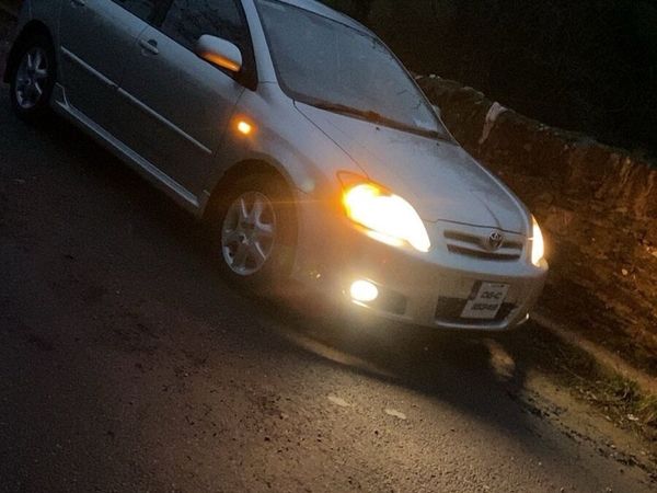 Toyota Corolla Hatchback, Petrol, 2006, Silver