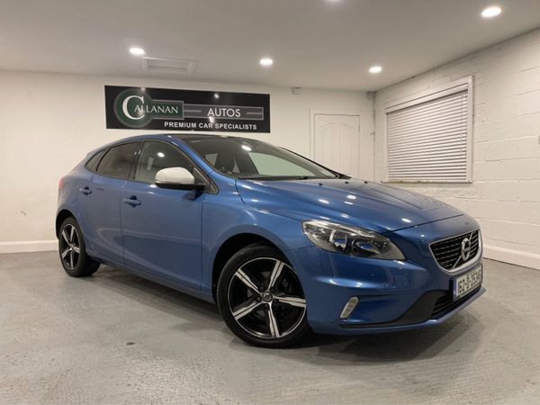 Volvo V40 Hatchback, Diesel, 2016, Blue