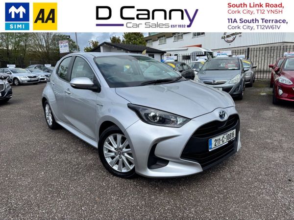 Toyota Yaris Hatchback, Hybrid, 2021, Silver