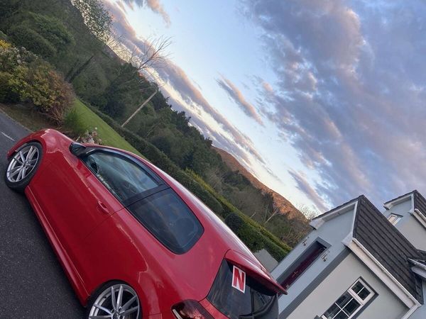 Volkswagen Golf Hatchback, Diesel, 2011, Red