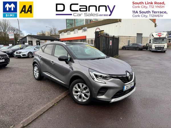 Renault Captur Hatchback, Petrol, 2021, Grey