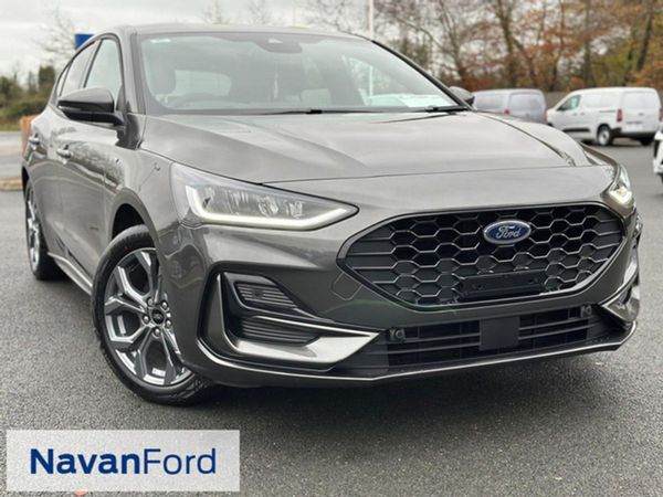 Ford Focus Hatchback, Petrol Hybrid, 2025, Grey