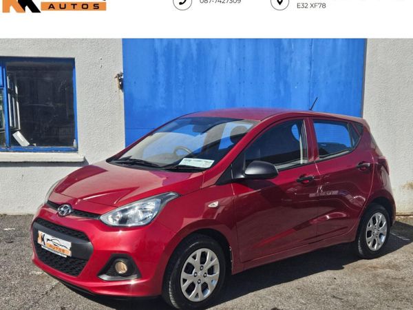 Hyundai i10 Hatchback, Petrol, 2015, Red