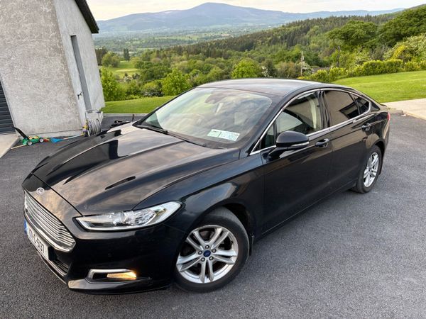 Ford Mondeo Hatchback, Diesel, 2017, Black