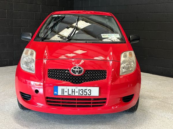 Toyota Yaris Hatchback, Diesel, 2011, Red