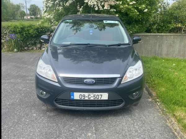 Ford Focus Hatchback, Diesel, 2009, Grey