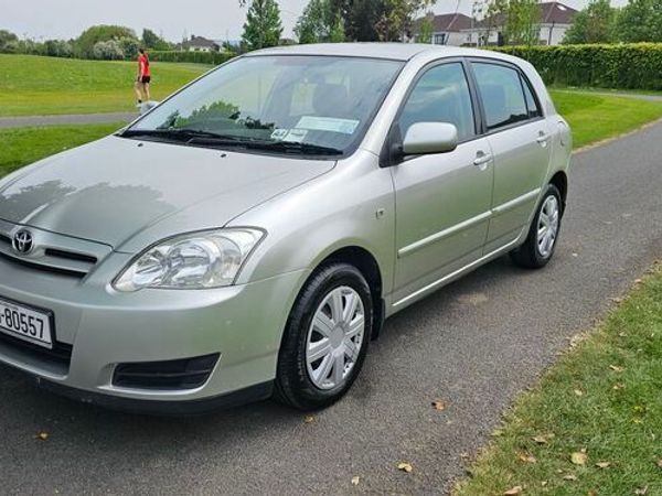 Toyota Corolla Hatchback, Petrol, 2005, Silver